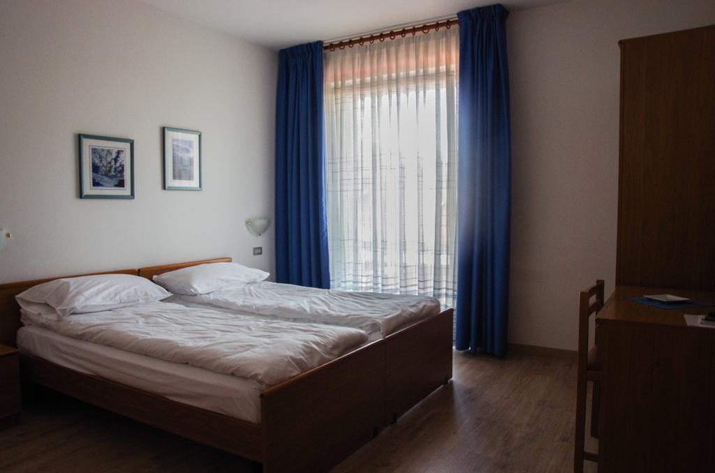Hotel Villa Al Vento Torbole Sul Garda Ngoại thất bức ảnh