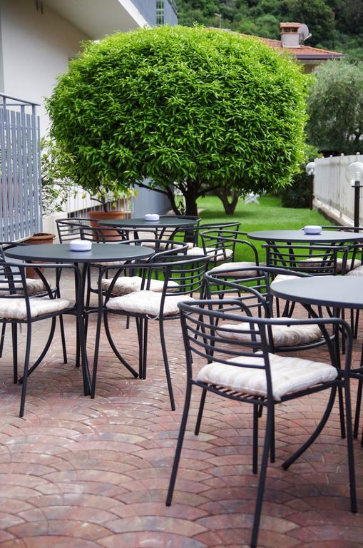 Hotel Villa Al Vento Torbole Sul Garda Ngoại thất bức ảnh