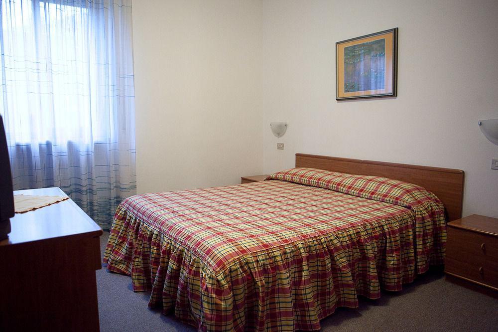Hotel Villa Al Vento Torbole Sul Garda Ngoại thất bức ảnh
