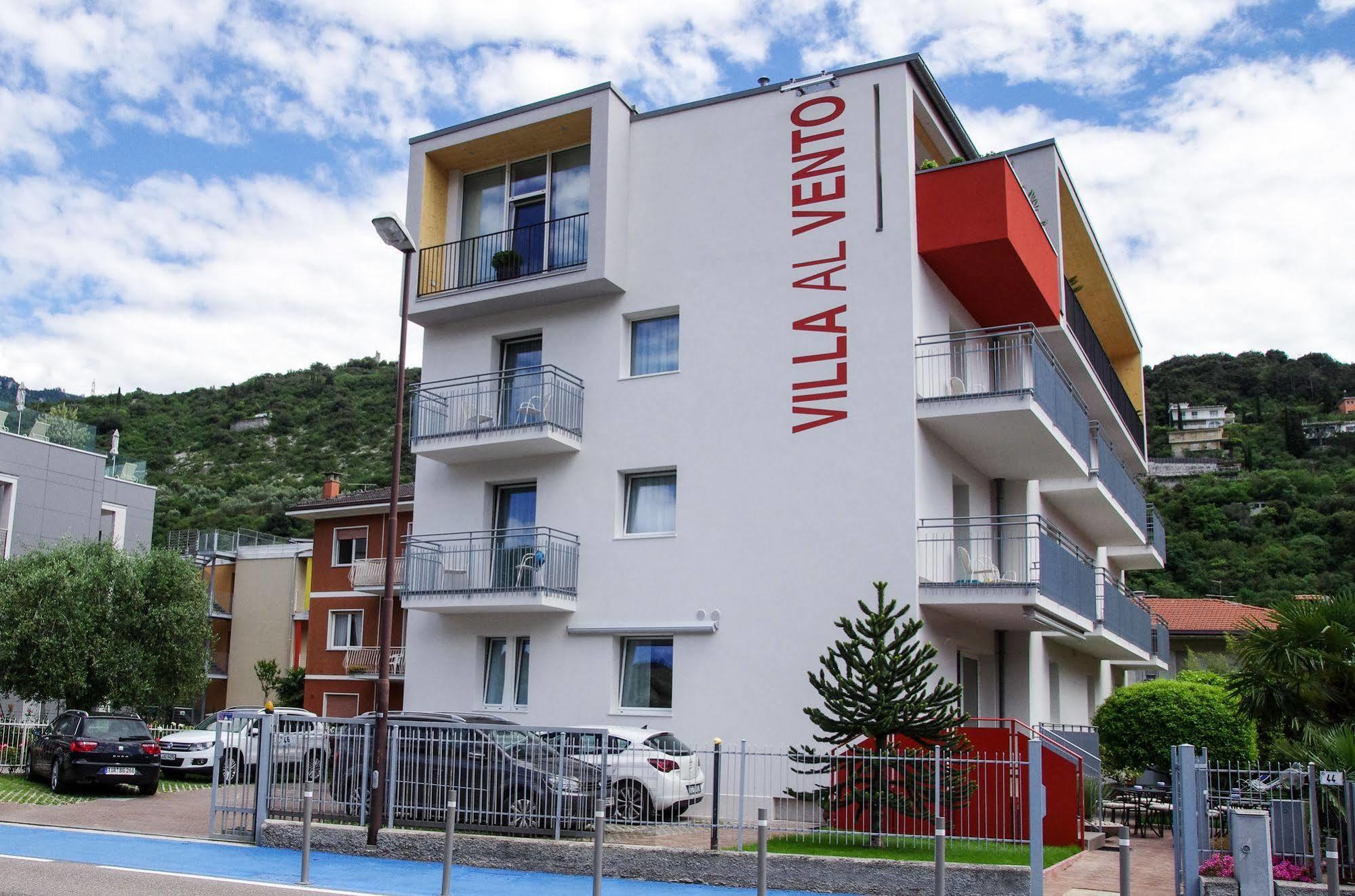 Hotel Villa Al Vento Torbole Sul Garda Ngoại thất bức ảnh